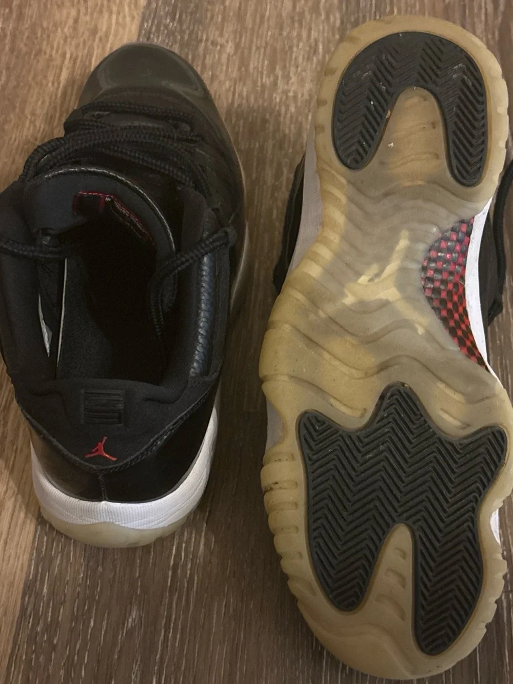 Jordan 11 Retro Low